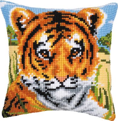 "Coussin point de croix ""bébé tigre"""